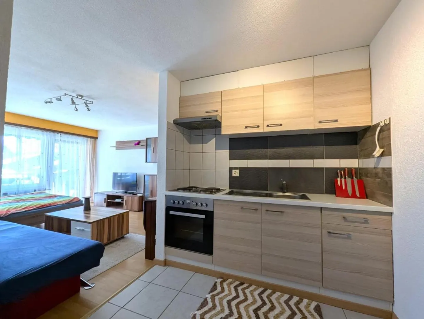 Studio for sale - Photo 2 of 10