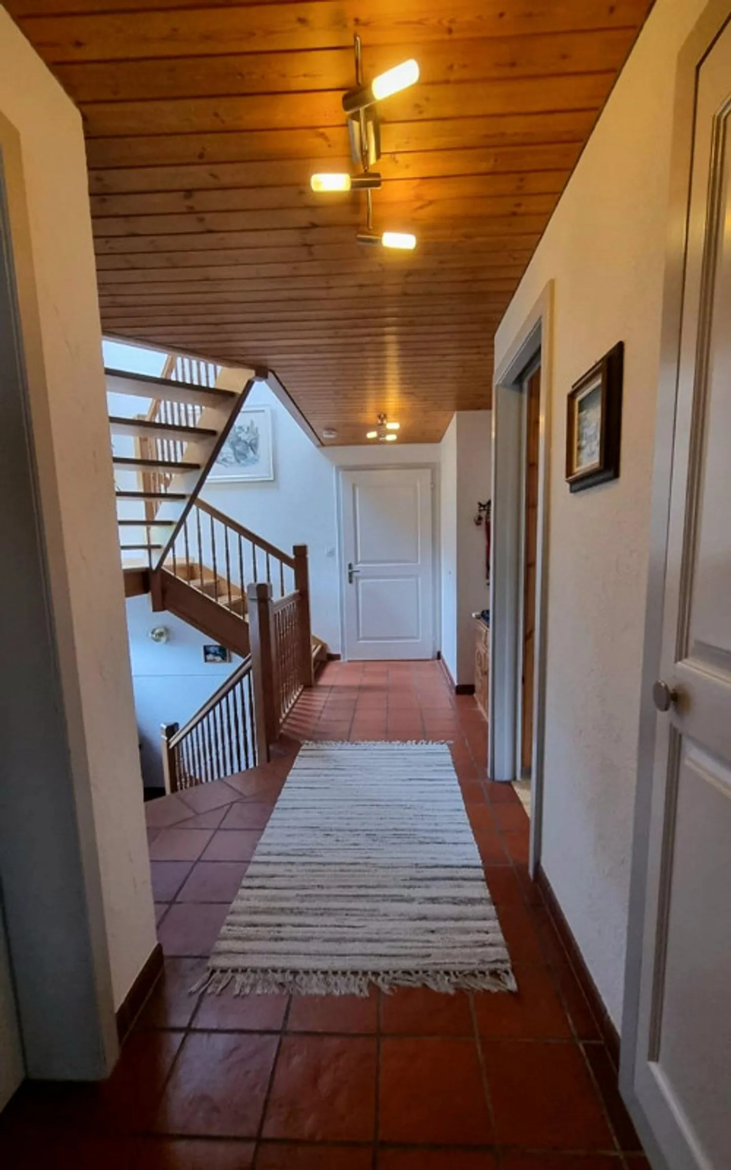 8-Room Single-Family House - Photo 5 of 16