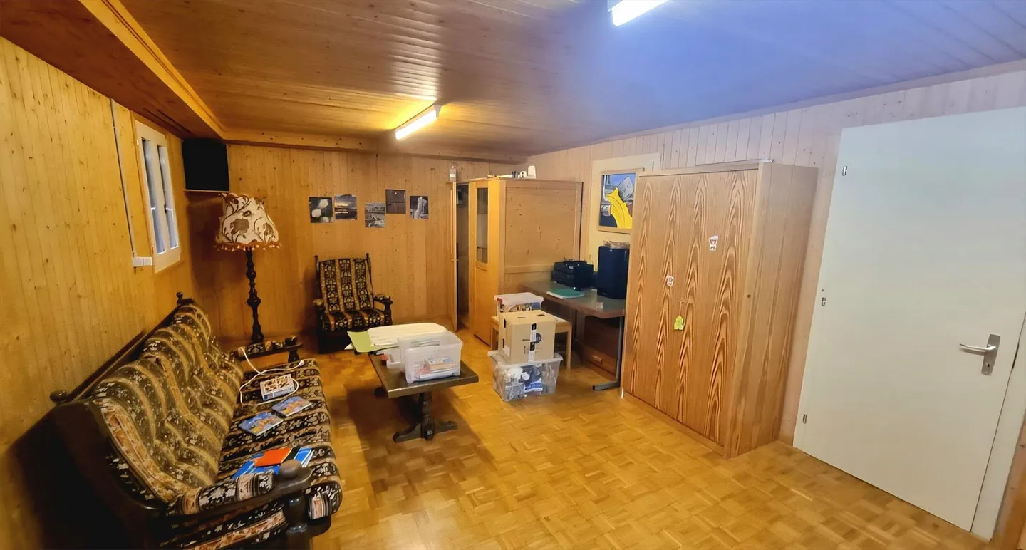 8-Room Single-Family House - Photo 10 of 16