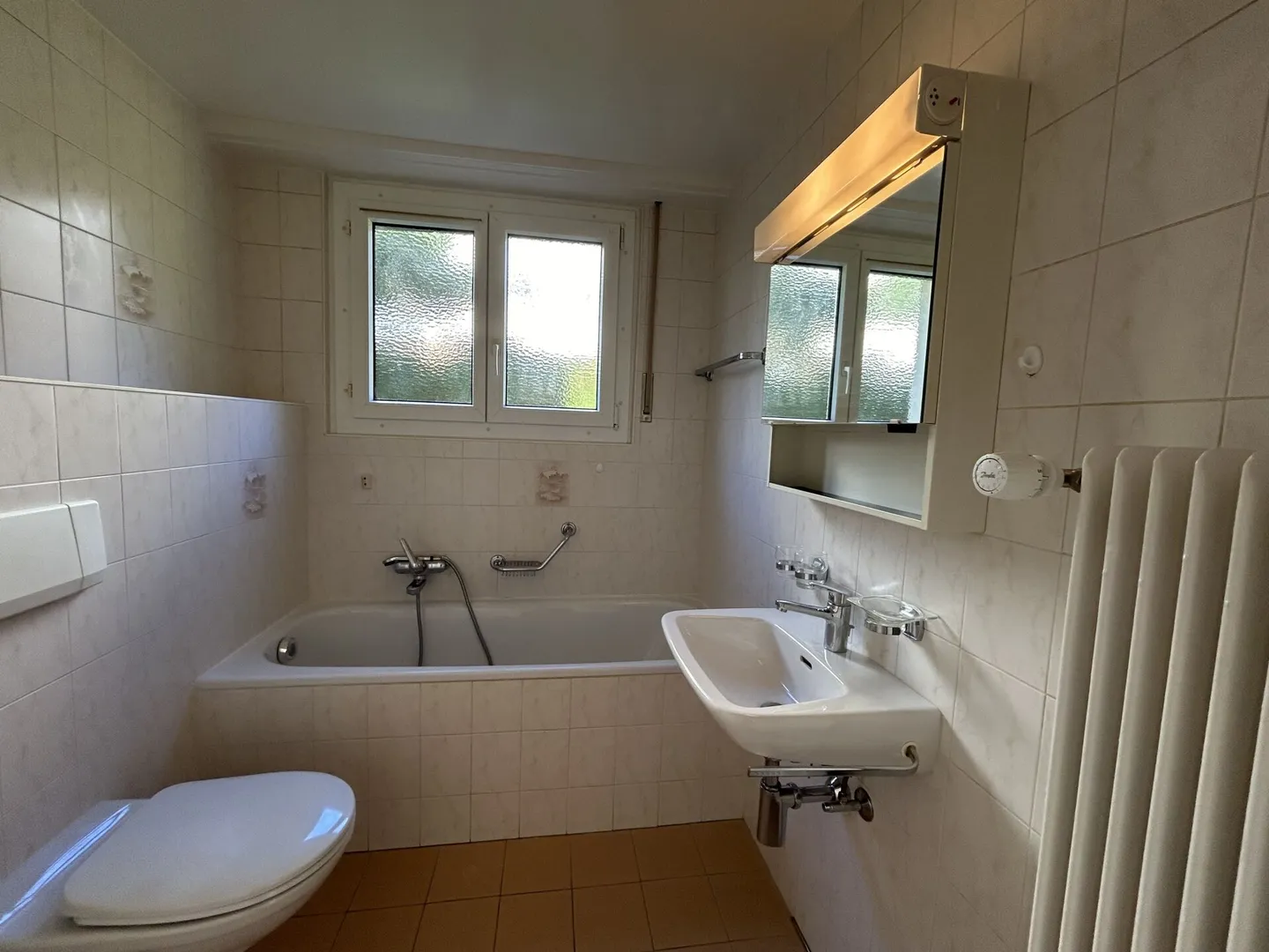 Beau 2.5 pièces à deux pas du lac ! - Photo 7 sur 7