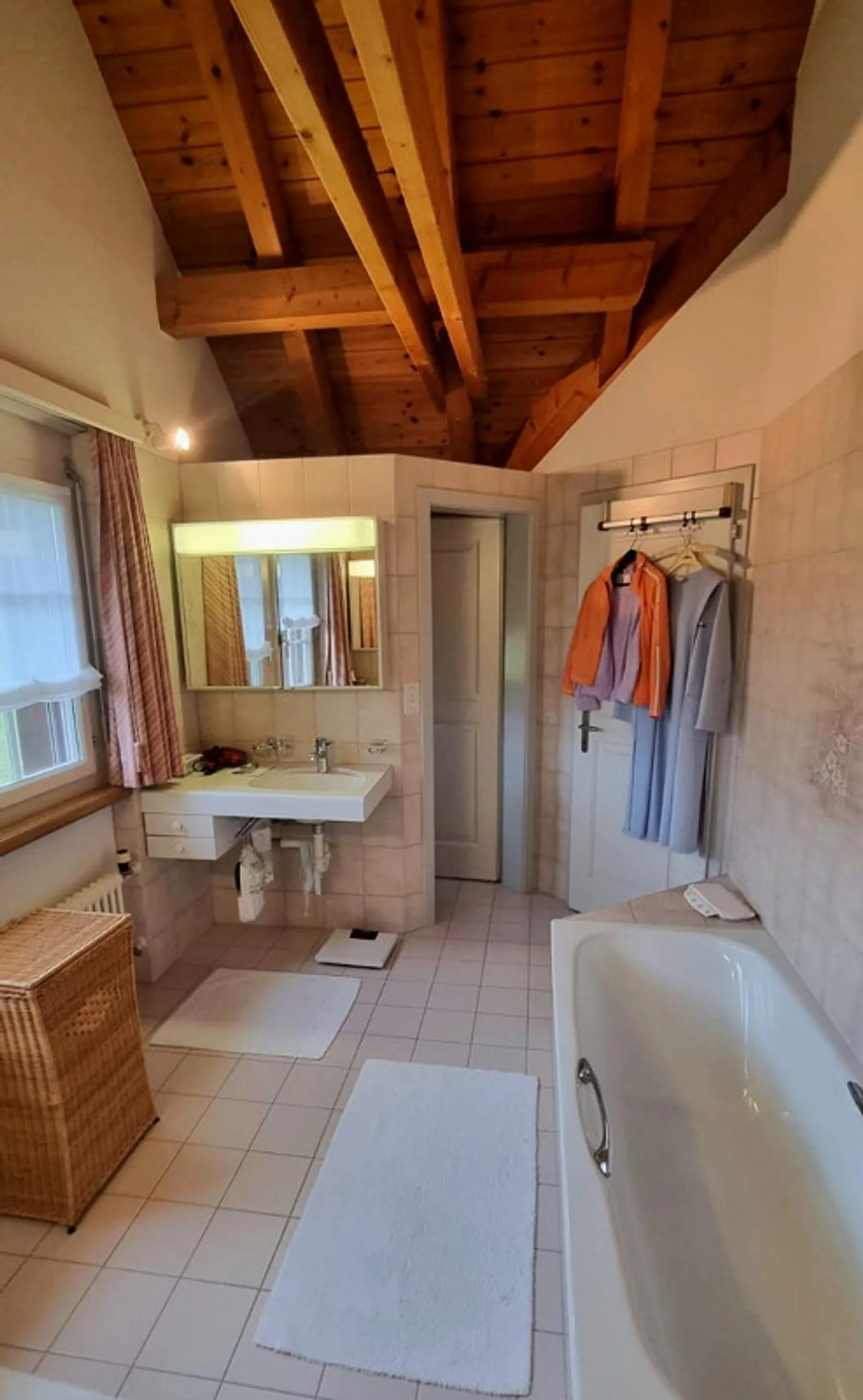 8-Room Single-Family House - Photo 15 of 16