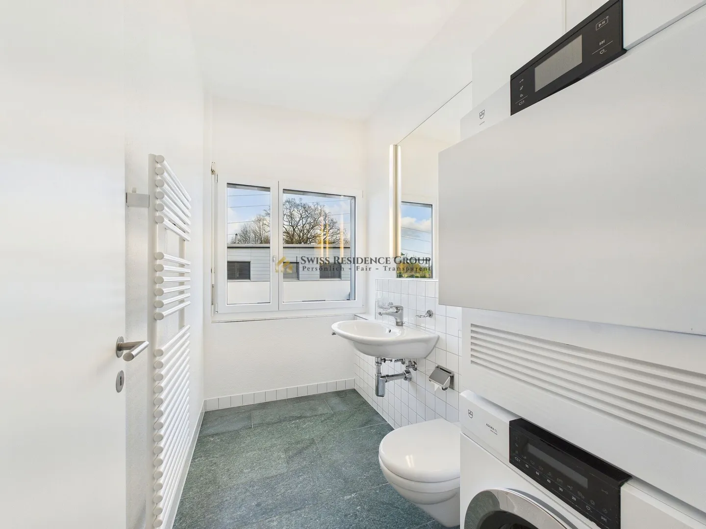 Sogno abitativo spazioso e luminoso con vista - Foto 9 di 15