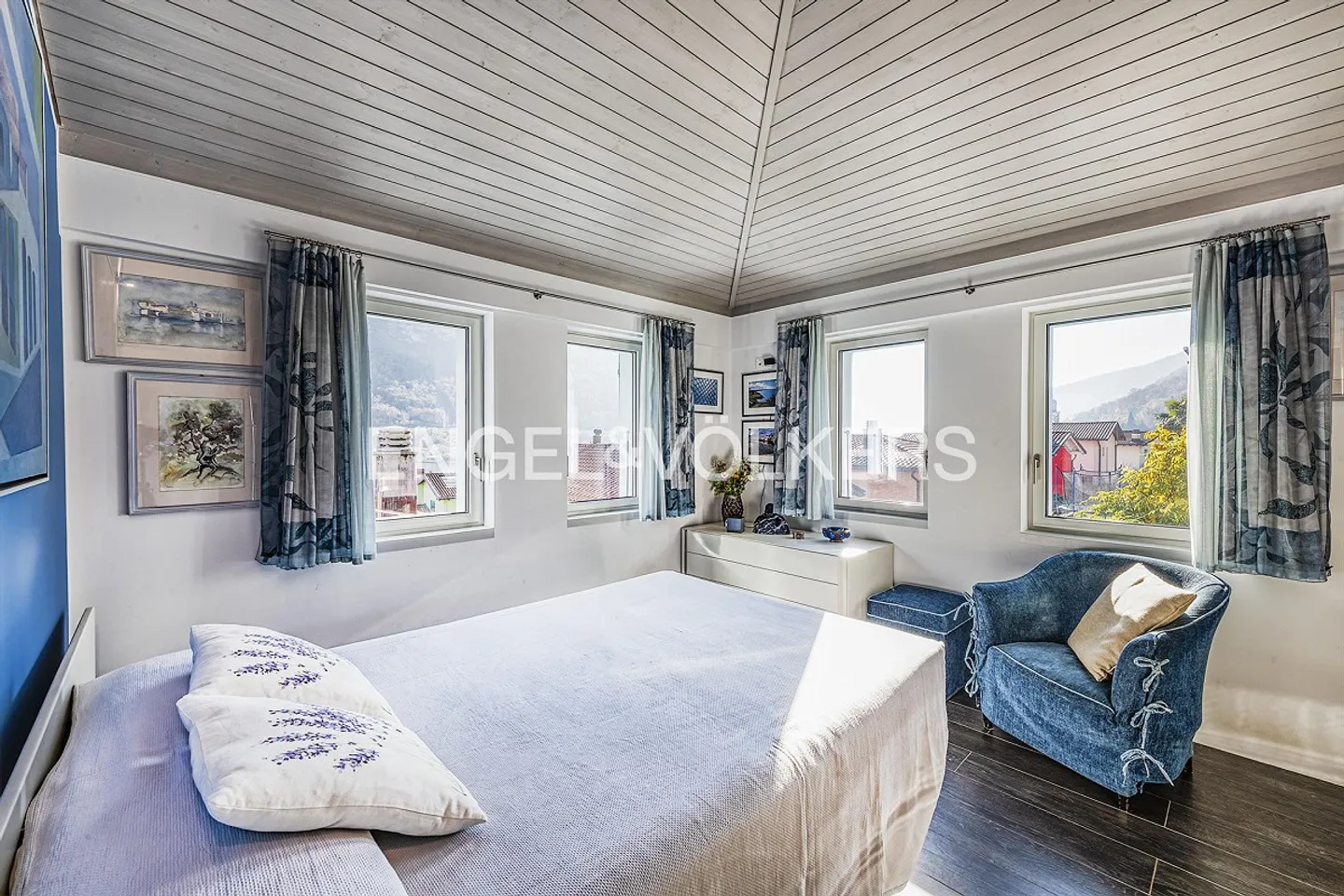 Casa a risparmio energetico in una zona residenziale tranquilla - Foto 10 di 14