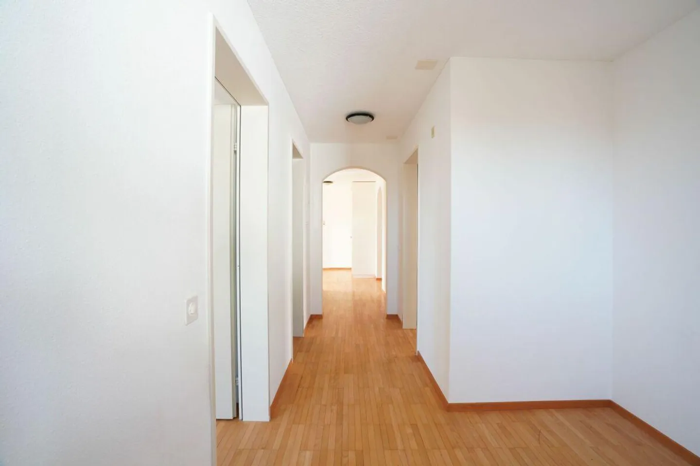 La tua nuova casa: Attraente appartamento di 4,5 stanze - Foto 6 di 13