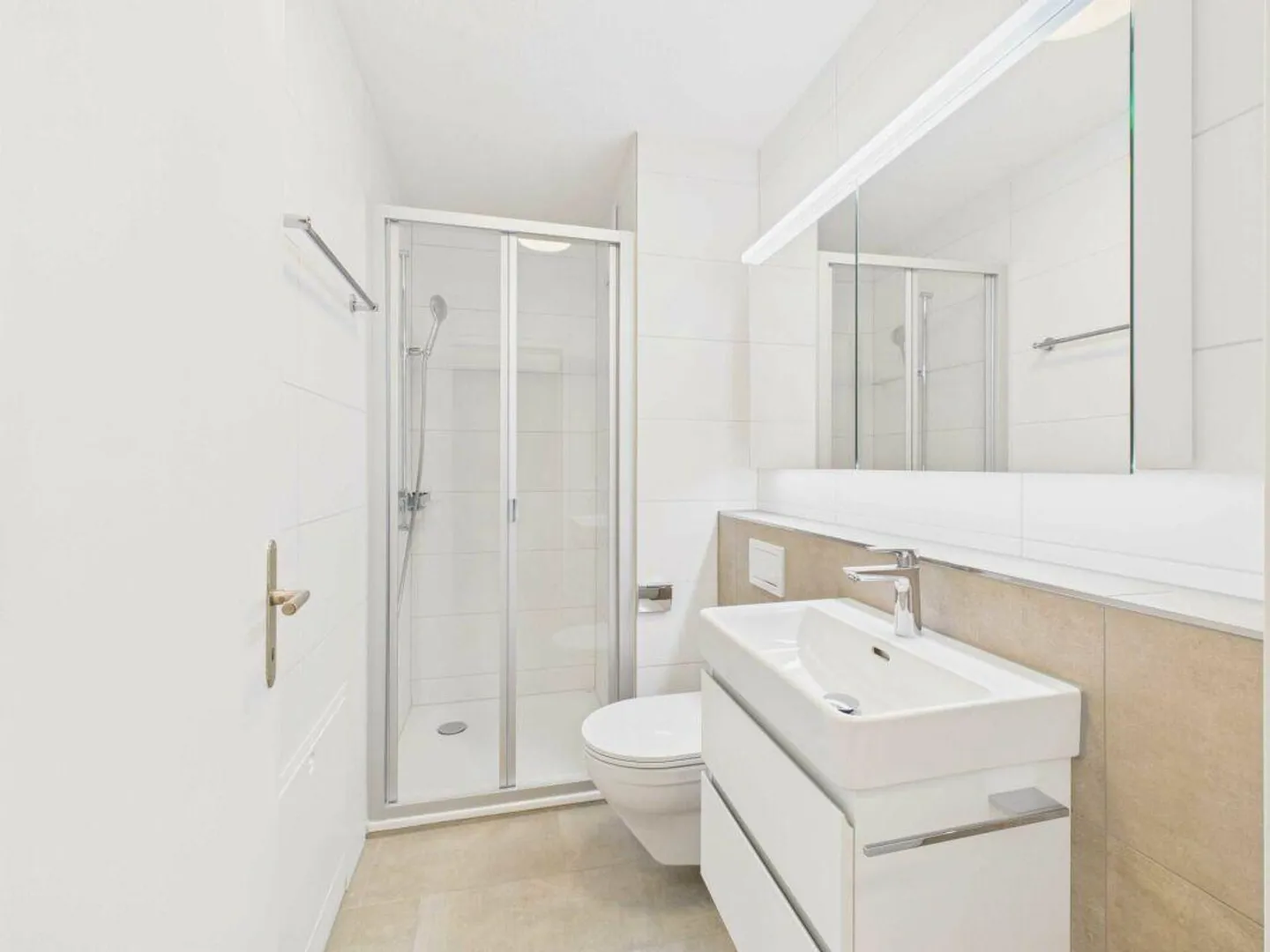 La tua nuova casa: Attraente appartamento di 4,5 stanze - Foto 10 di 13