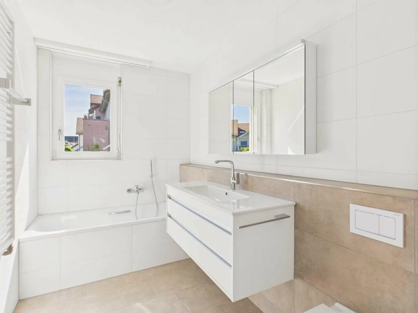 La tua nuova casa: Attraente appartamento di 4,5 stanze - Foto 9 di 13