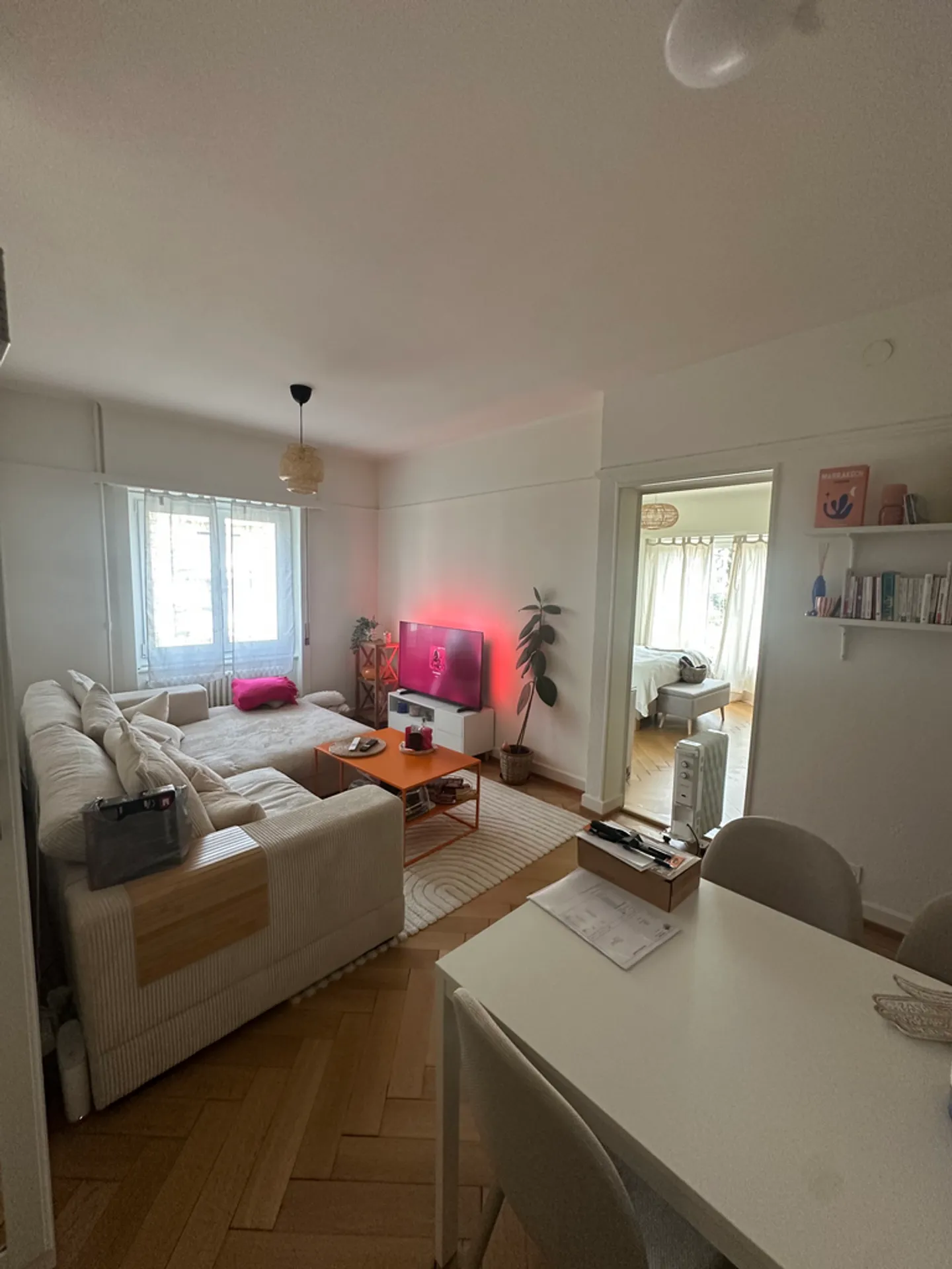 Renovated 2.5 Room Apartment - Photo 1 of 4