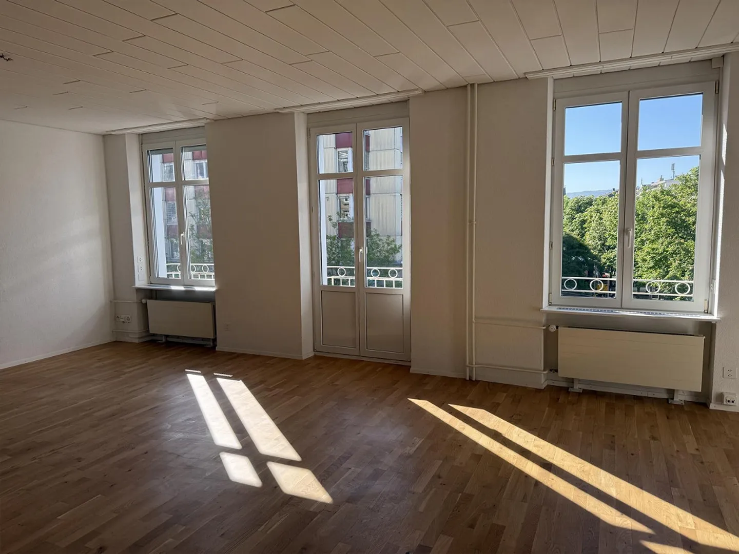 Appartement 3.5 pièces dans un emplacement central - Photo 2 sur 14