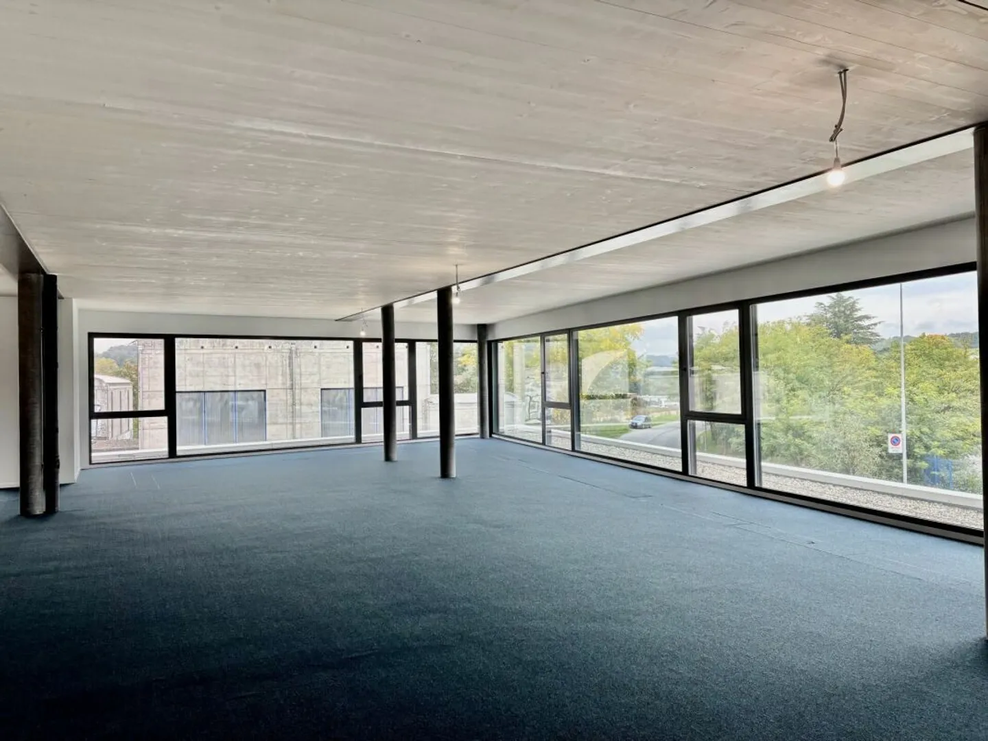 Neue und helle hochwertige Büros - gegenüber dem CFF-Bahnhof in Bussigny! - Foto 3 von 11