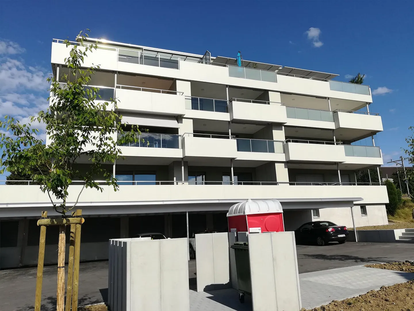 Appartamento luminoso di 4,5 stanze con vista lago in affitto - Foto 1 di 14