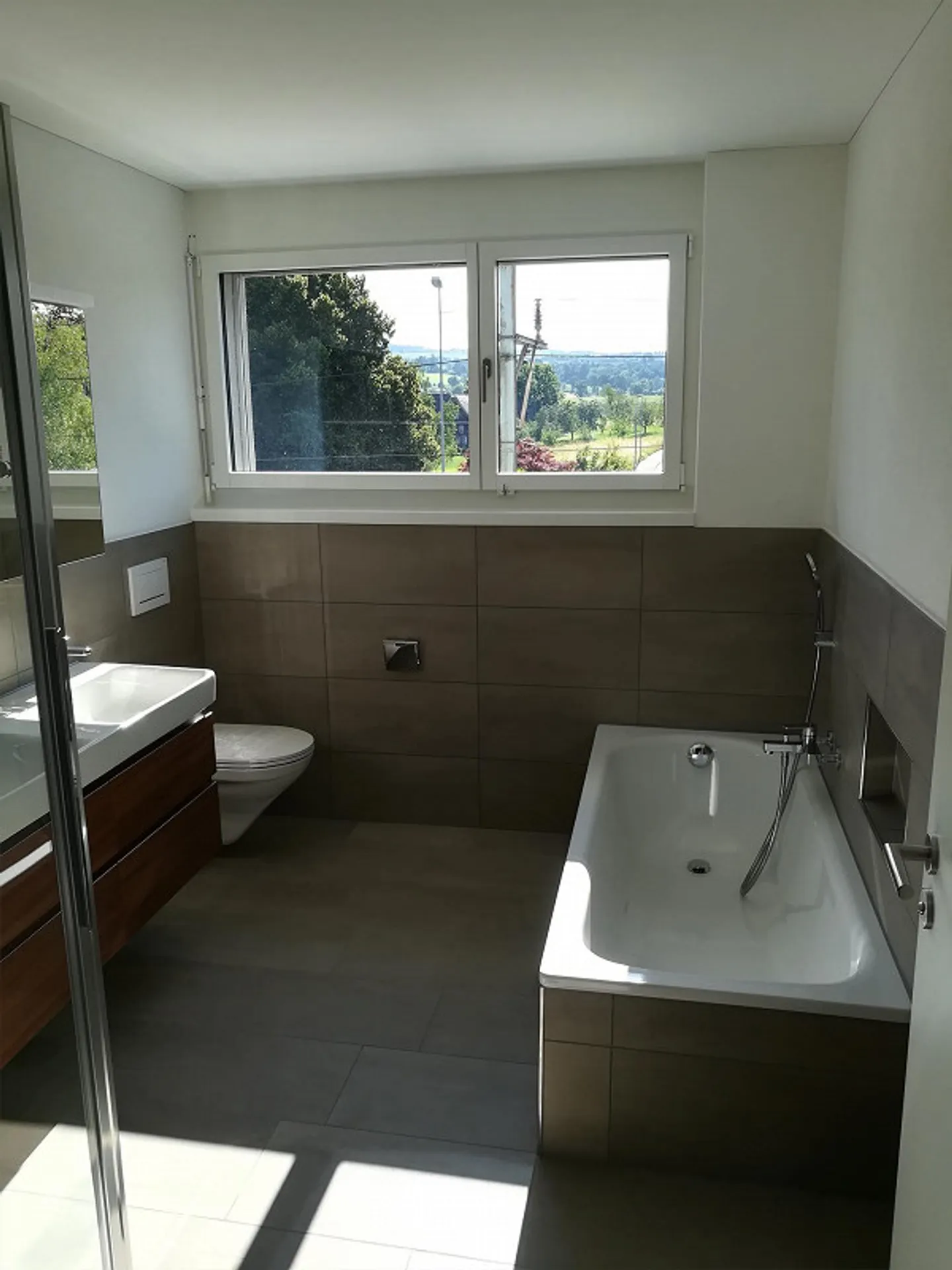 Appartamento luminoso di 4,5 stanze con vista lago in affitto - Foto 8 di 14