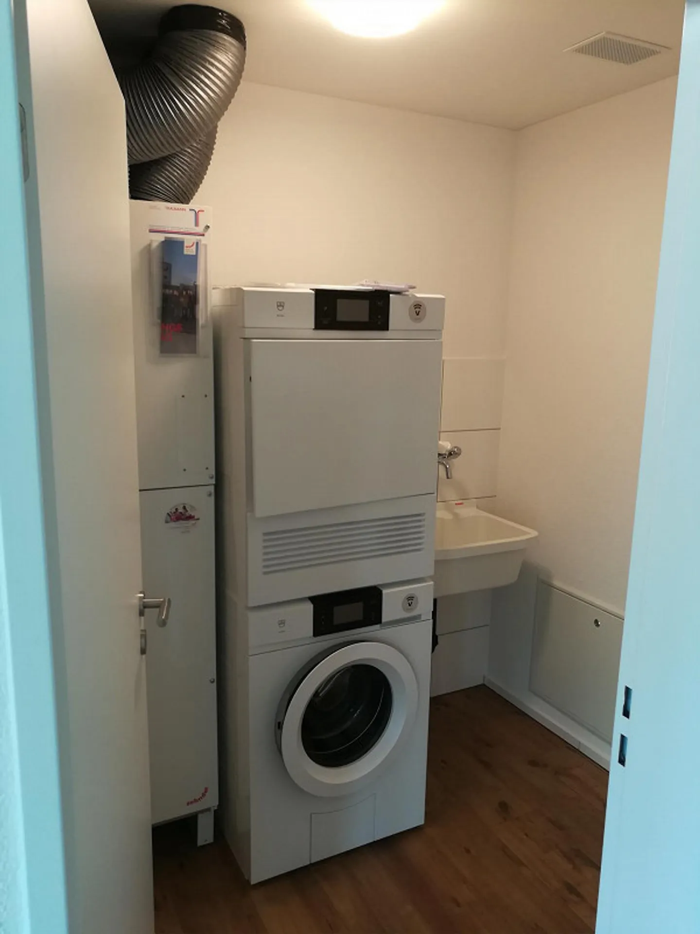 Appartamento luminoso di 4,5 stanze con vista lago in affitto - Foto 11 di 14