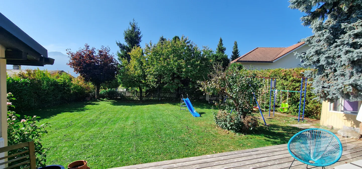 «Superbe villa de 5.5 pièces, calme, vue top et ensoleillement optimal» - Photo 2 sur 13