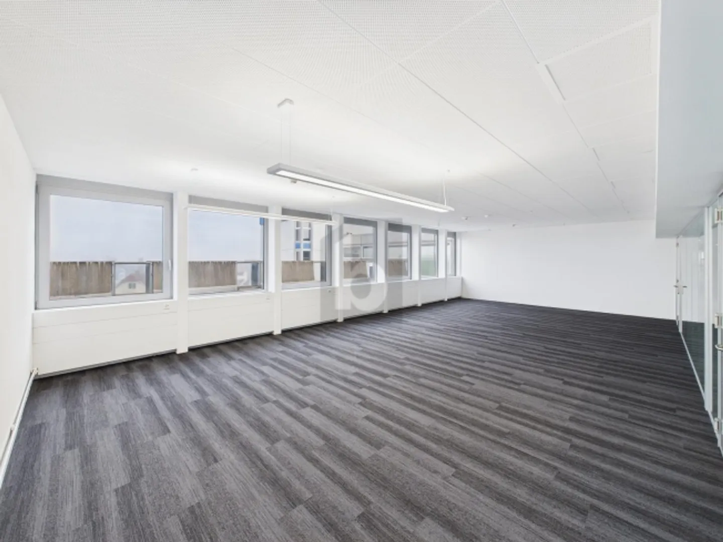 «FRISCH RENOVIERT MIT TOP INFRASTRUKTUR (BÜRO 4.02)» - Foto 2 di 6