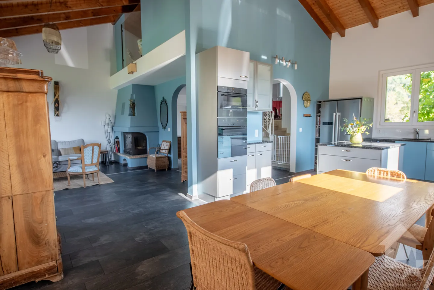 «Superbe villa de 5.5 pièces, calme, vue top et ensoleillement optimal» - Photo 6 sur 13