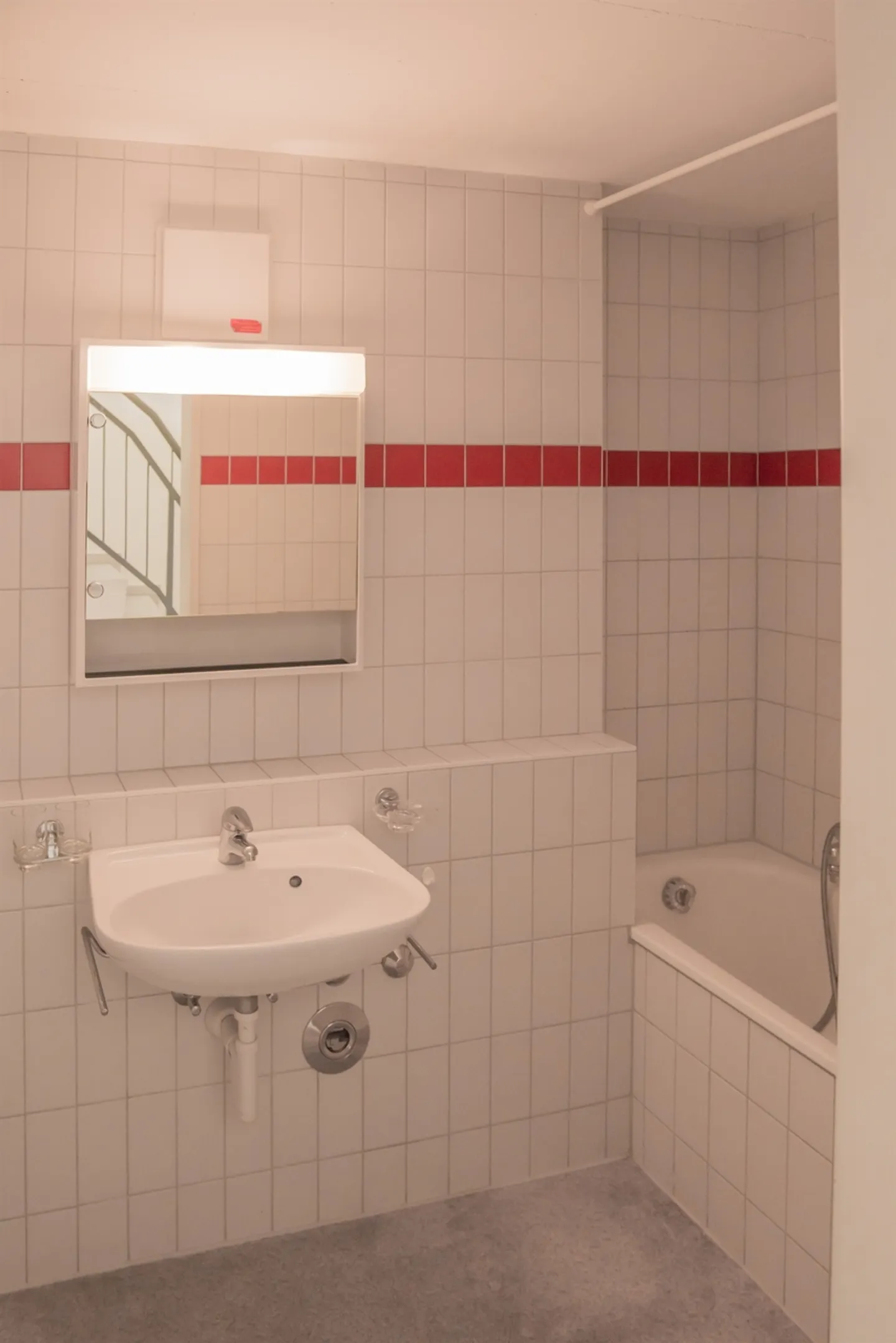 Charming Maisonette Apartment - Photo 7 of 10