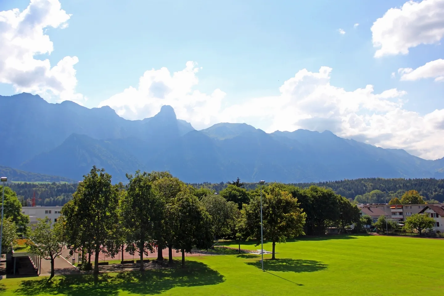 Charming Maisonette Apartment - Photo 10 of 10