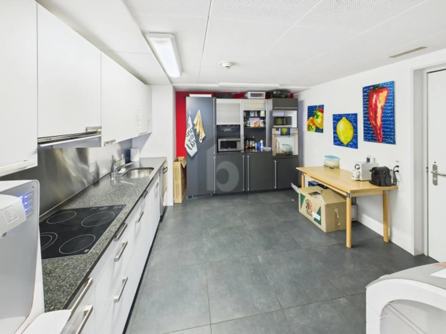 «FRISCH RENOVIERT MIT TOP INFRASTRUKTUR (BÜRO 4.02)» - Foto 4 di 6