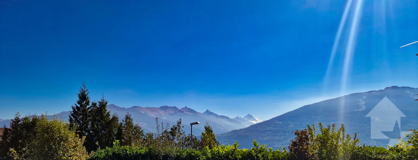 «Superbe villa de 5.5 pièces, calme, vue top et ensoleillement optimal» - Photo 13 sur 13