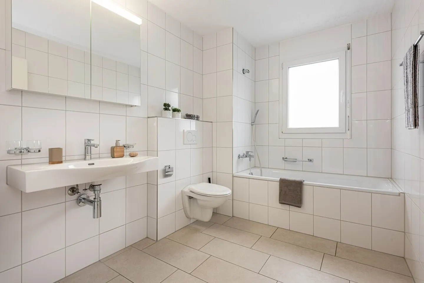 Family Apartment in Luterbach - Photo 6 of 9
