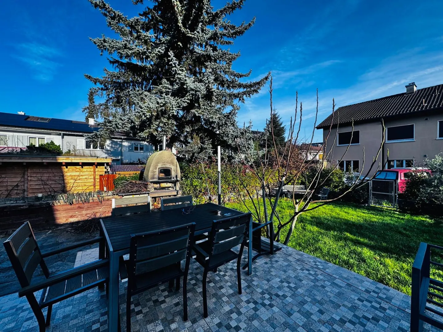 Maison de ville d'angle 3,5 pièces à Muttenz - modernisée, grand jardin dans un emplacement idéal - Photo 17 sur 18