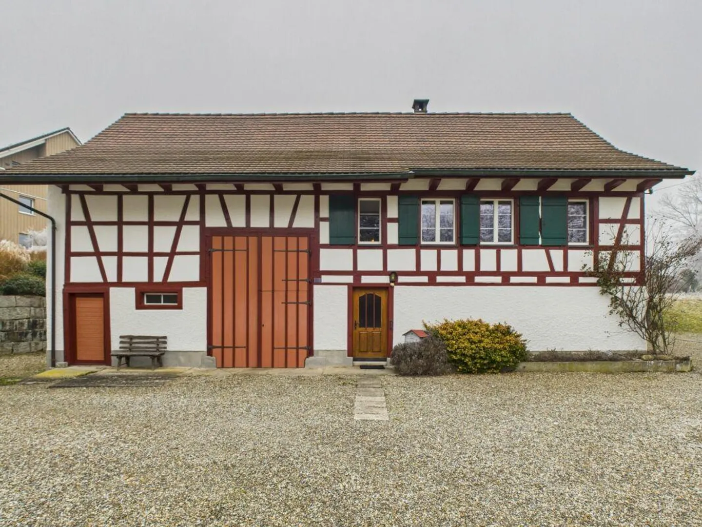 Small old half-timbered single-family house - Photo 1 of 12