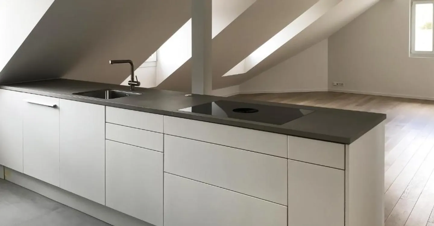 Penthouse with 4.5 rooms in the heart of old Carouge - Photo 2 of 4