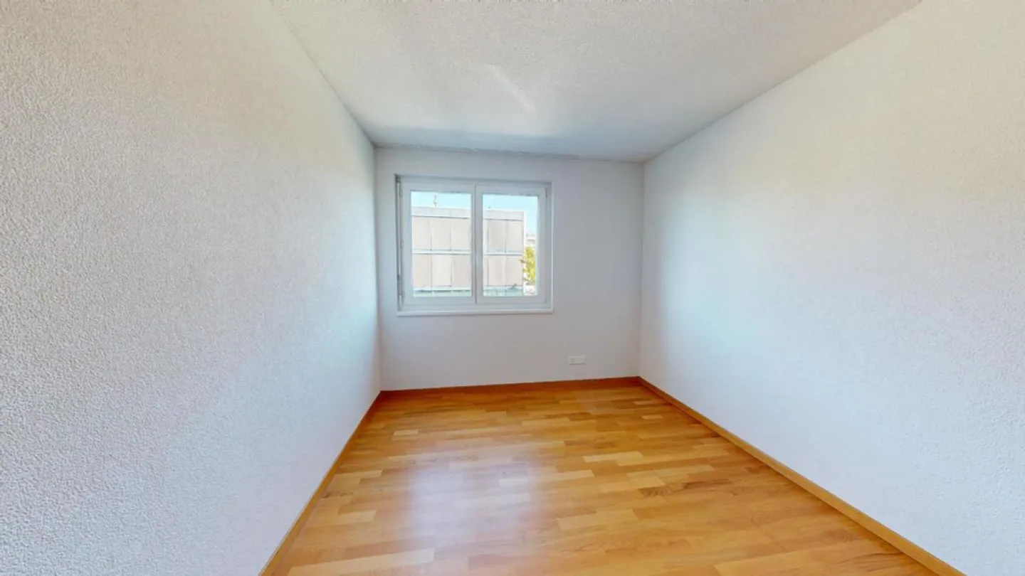 Attractive apartment in a great location with a view of greenery - Photo 8 of 9