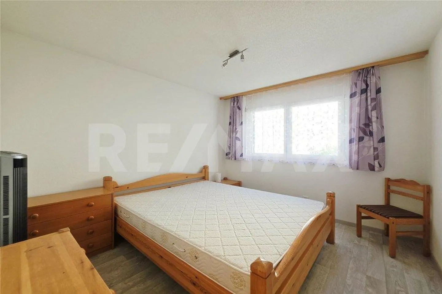 Well-maintained 4.5-room condominium in a preferred residential area in Susten - Photo 10 of 13