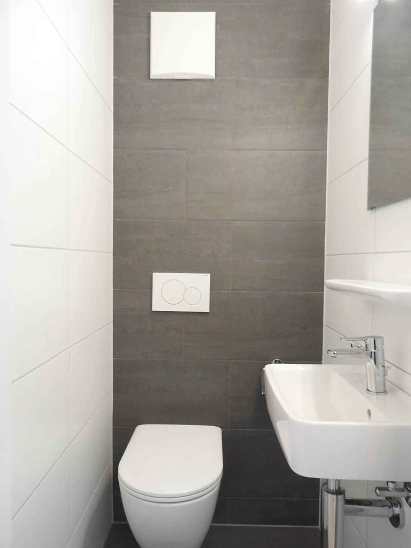 Attraktives renoviertes Doppeleinfamilienhaus - Foto 4 von 11