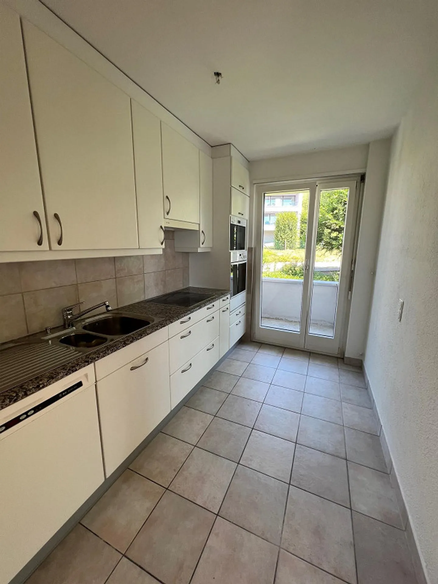 Traumhafte 4.5-Zimmerwohnung mit Panorama-Aussicht in Luzern - Photo 3 of 8