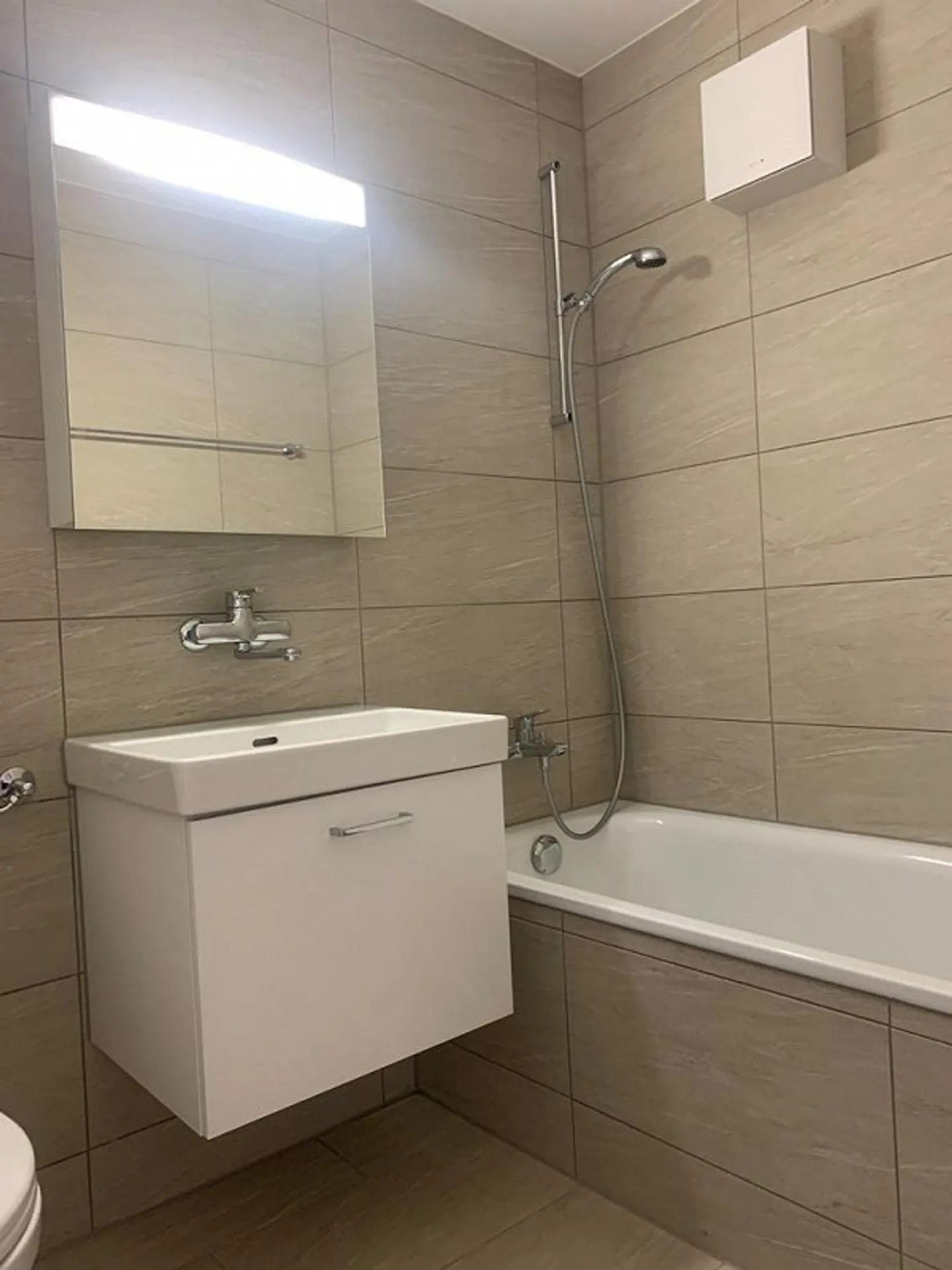 Great apartment with a view! - Photo 11 of 11