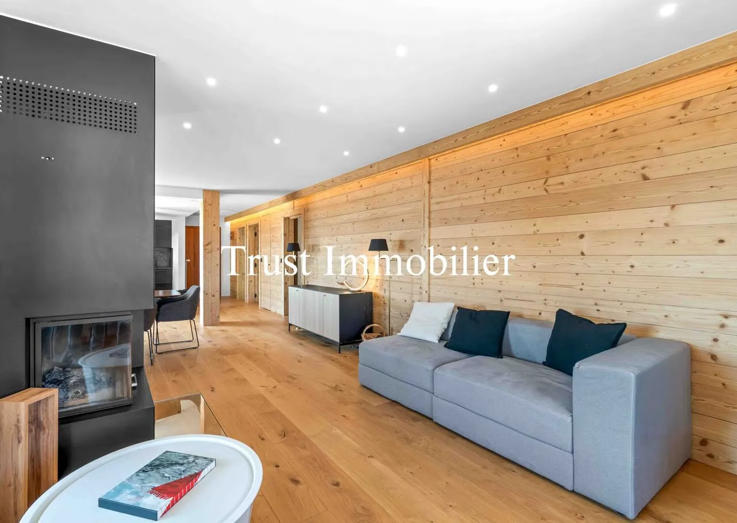 Penthouse Apartment + Studio, 1km from the center of Crans - Photo 6 of 13