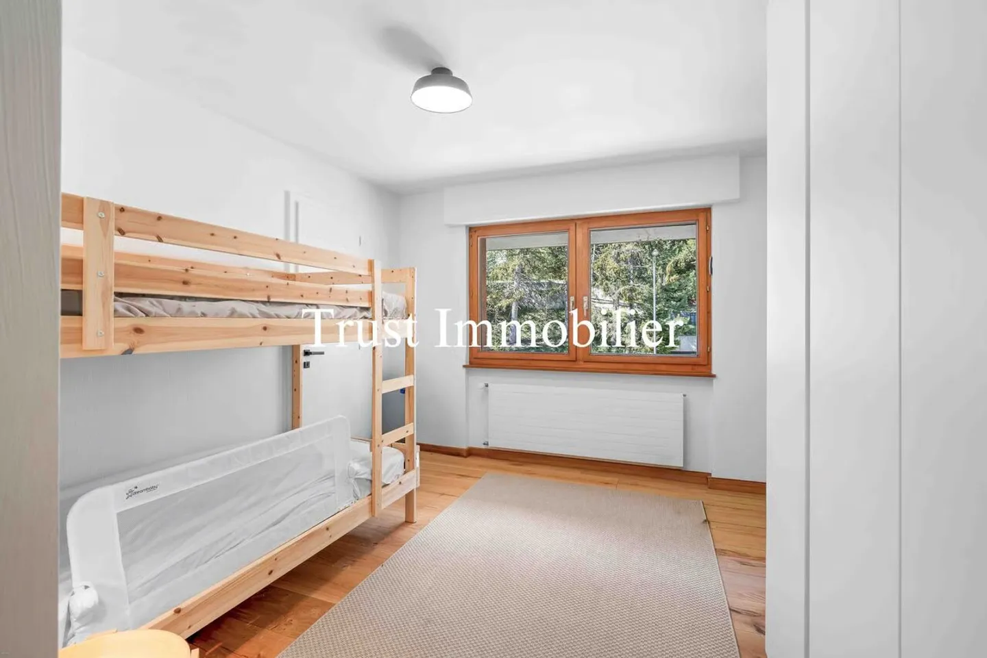 Penthouse Apartment + Studio, 1km from the center of Crans - Photo 8 of 13