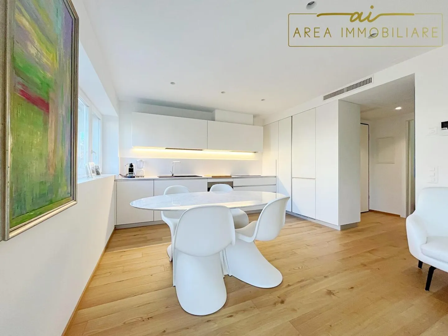 BEL ET MODERNE APPARTEMENT DE 3.5 PIÈCES - Photo 2 sur 13