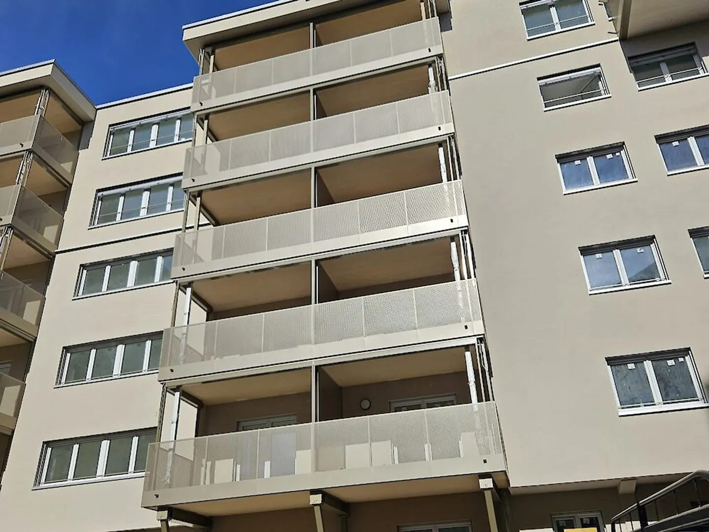 Plusieurs appartements 3,5 pièces rénovés dans le quartier de Beauregard - Photo 2 sur 13