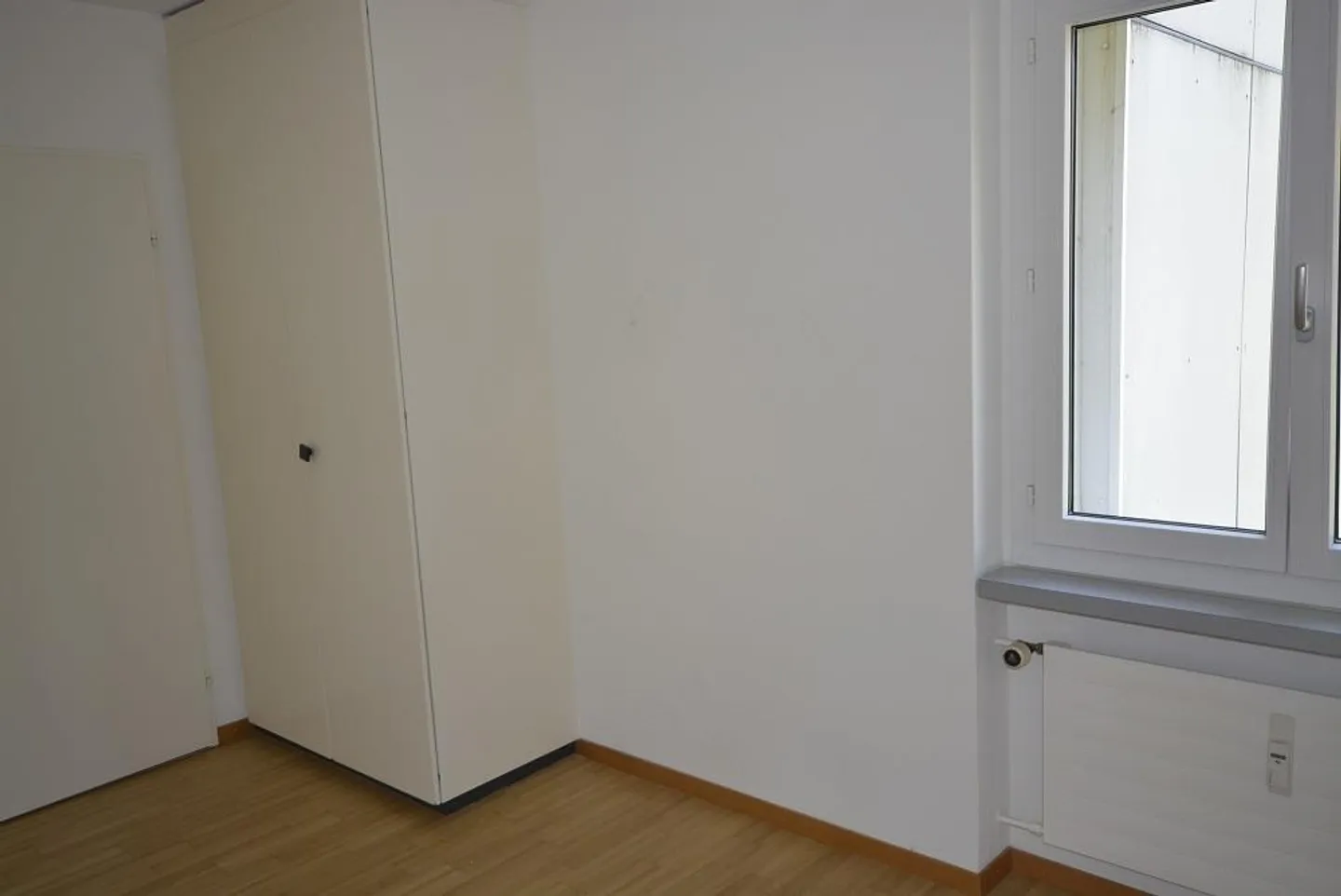 Spacious Apartment - Photo 6 of 11