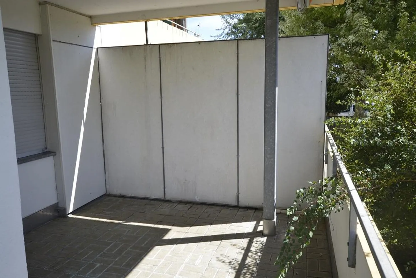 Spacious Apartment - Photo 8 of 11