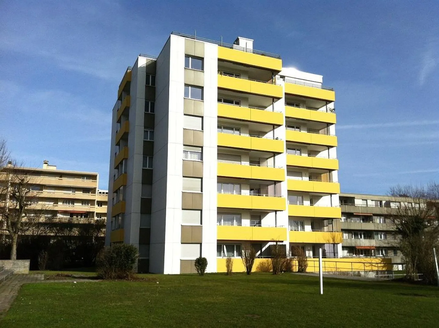 Spacious Apartment - Photo 11 of 11