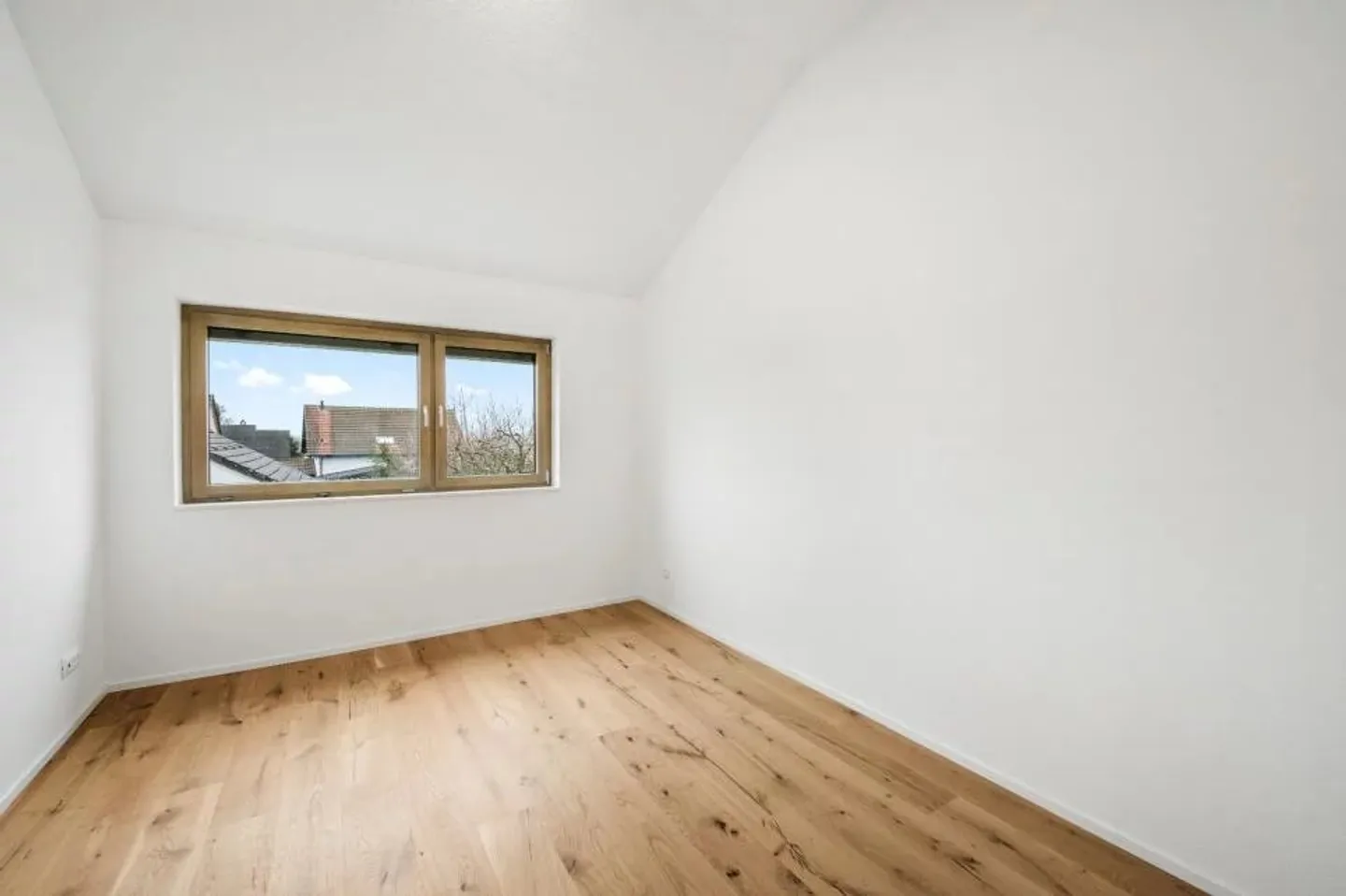 Magnifica villa in una zona tranquilla! Spese notarili offerte! - Foto 8 di 13