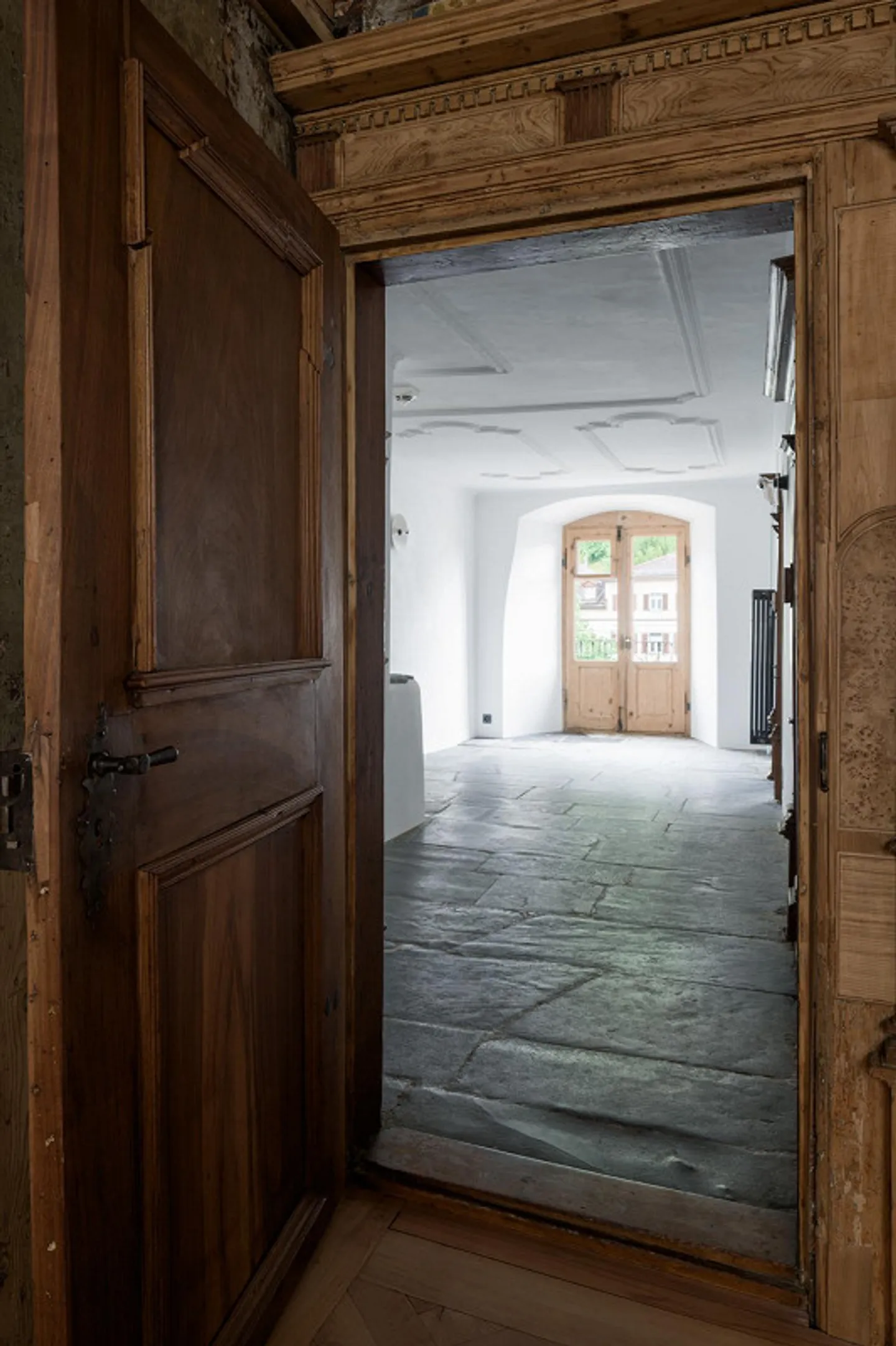 Aussergewöhnliche 2 Zimmerwohnung mit Terrasse - Foto 1 von 5