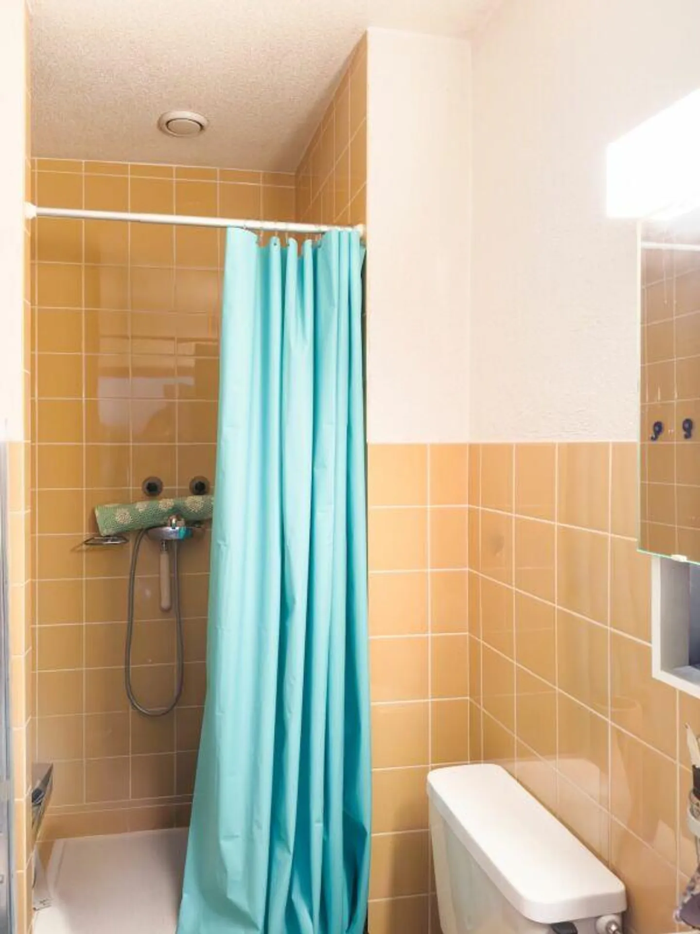 Condominio soleggiato di 3,5 stanze con balcone, due cantine e posto auto più stanza creativa/studio 19m2 - Foto 18 di 23