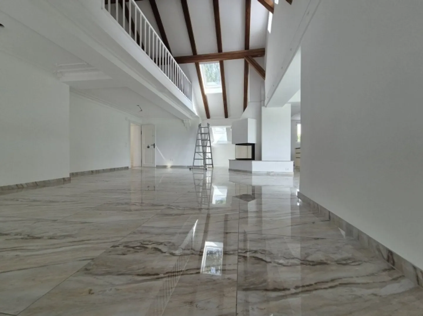 Outstanding single-family house of more than 250 m², on two levels, high standard - Photo 1 of 13