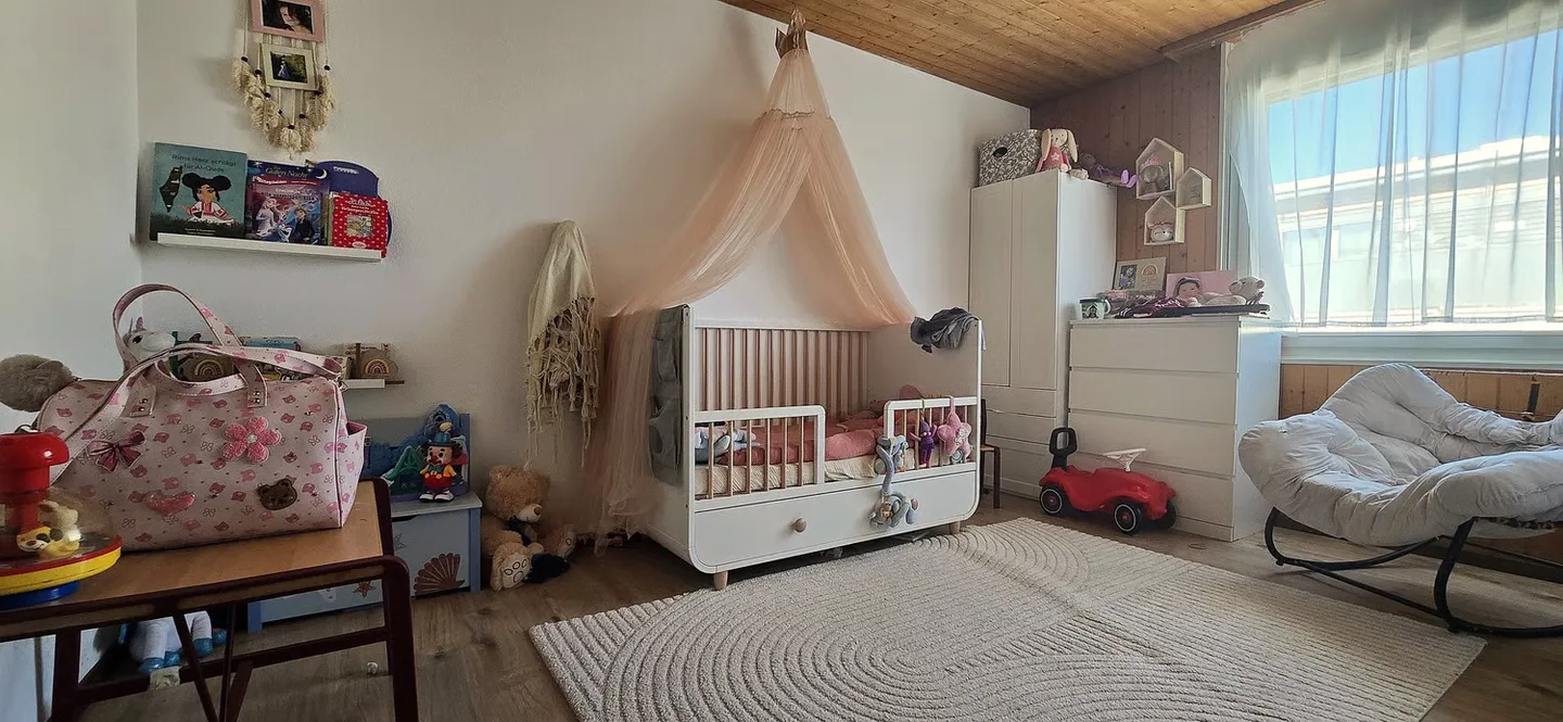 Appartement lumineux de 4,5 pièces avec balcon panoramique à Bern Bümpliz - Votre nouveau chez-vous avec vue - Photo 10 sur 13