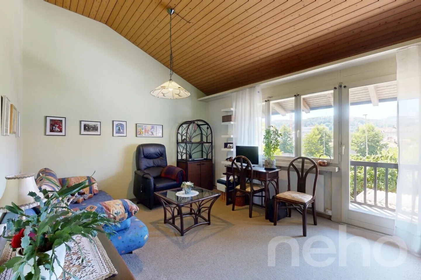 Incantevole casa a schiera angolare con ampio giardino a Liestal - Foto 7 di 12