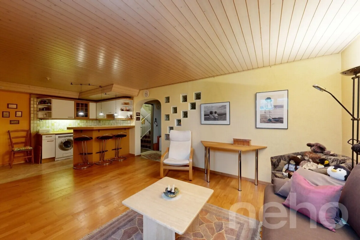 Incantevole casa a schiera angolare con ampio giardino a Liestal - Foto 8 di 12