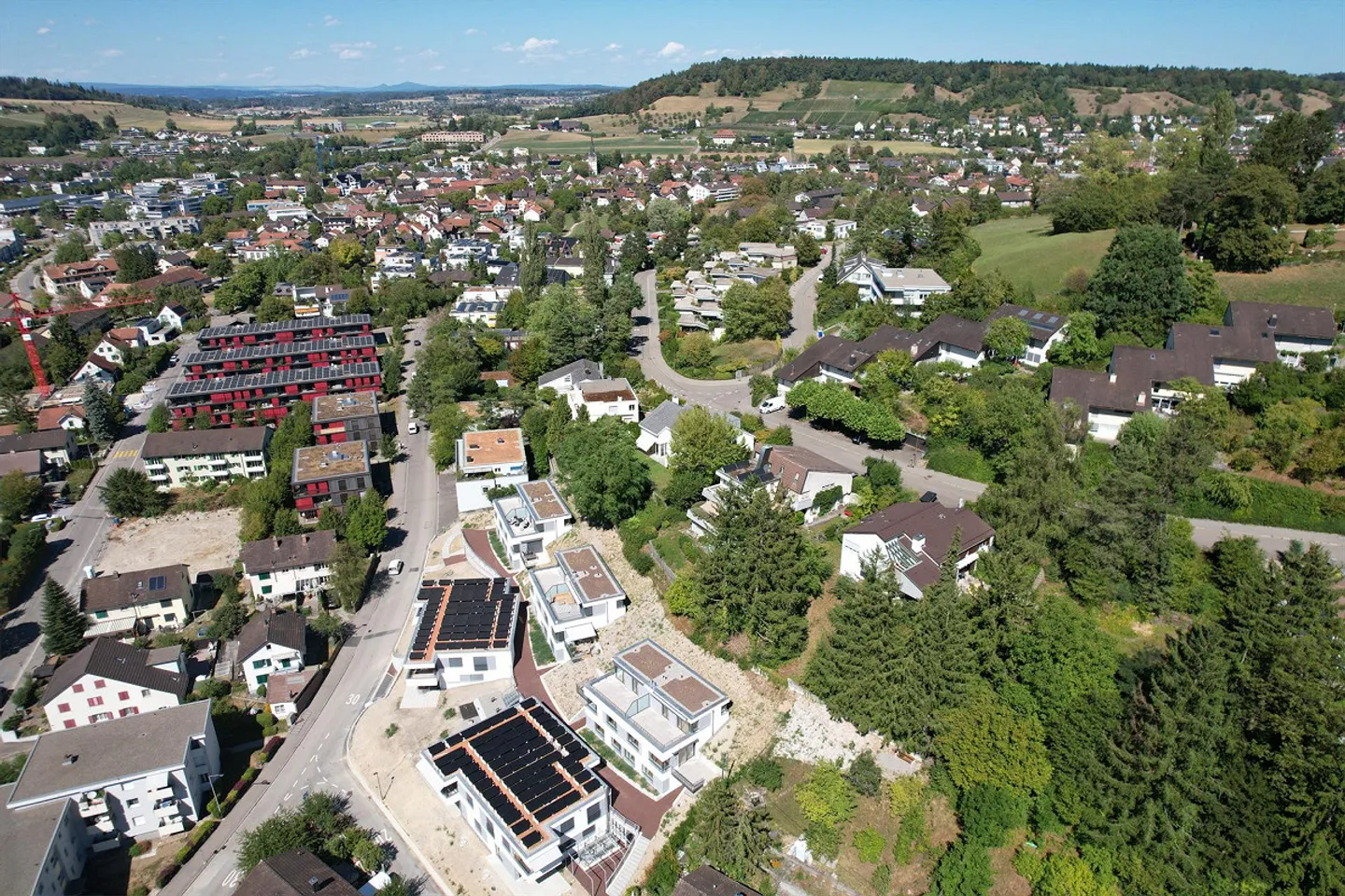 4.5-Zimmer-Doppeleinfamilienhaus an privilegierter Hanglage - Foto 3 di 20