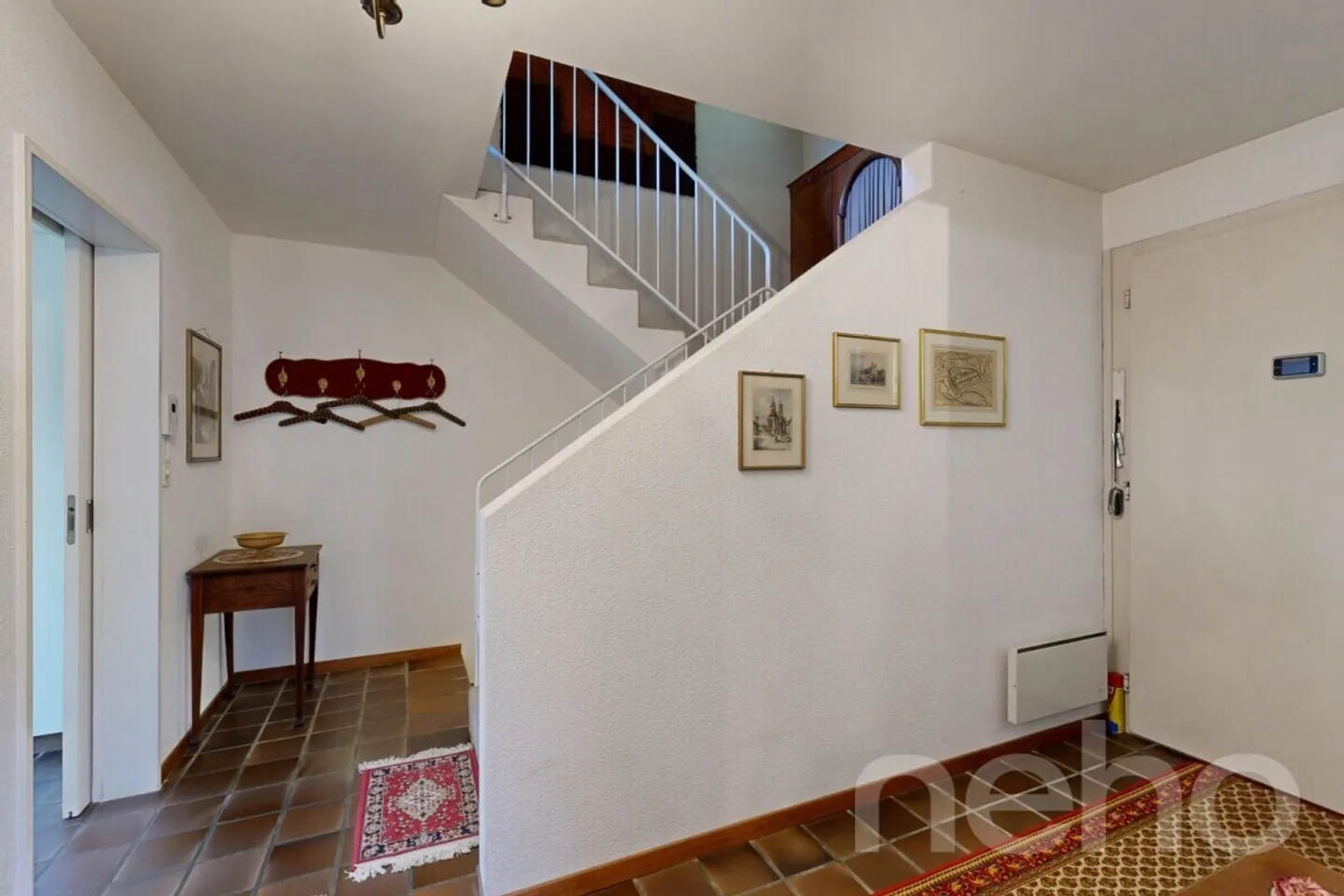 Incantevole casa a schiera angolare con ampio giardino a Liestal - Foto 3 di 12