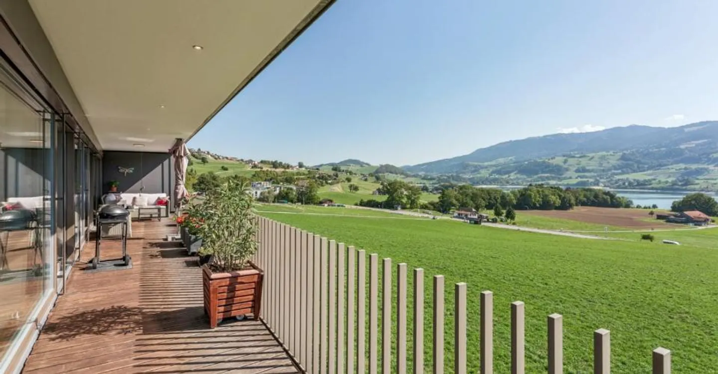 Sublime Duplex-Penthouse mit atemberaubendem Blick auf den Gruyère-See - Foto 1 von 11
