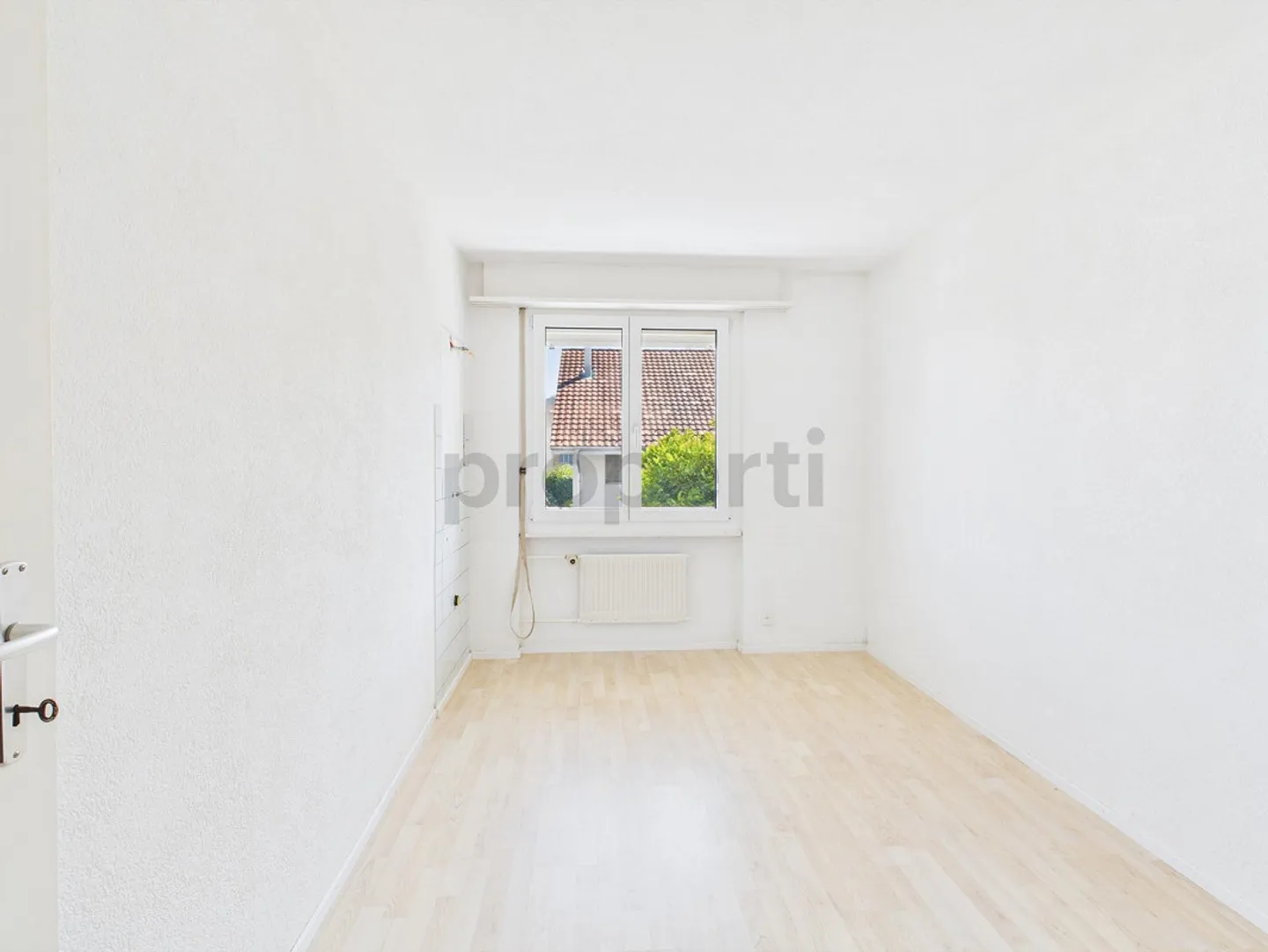 Unique opportunity with lake view: 4.5-room apartment with potential in ... - Photo 6 of 14